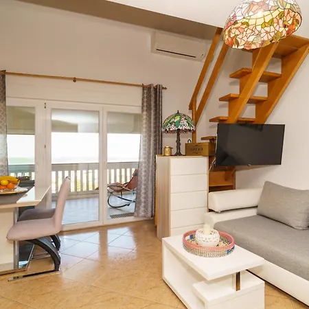 Stella Danica * Crikvenica