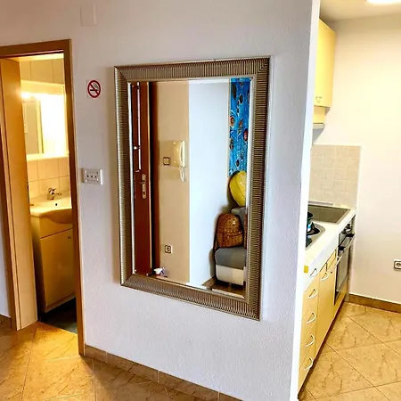 Stella Danica Apartment *